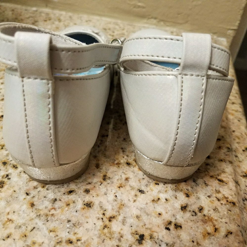 Frozen shoes - Picture 3 of 4